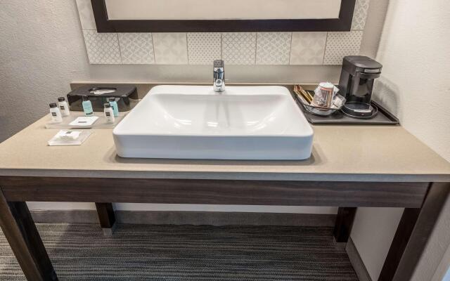 Country Inn & Suites by Radisson, Cookeville, TN