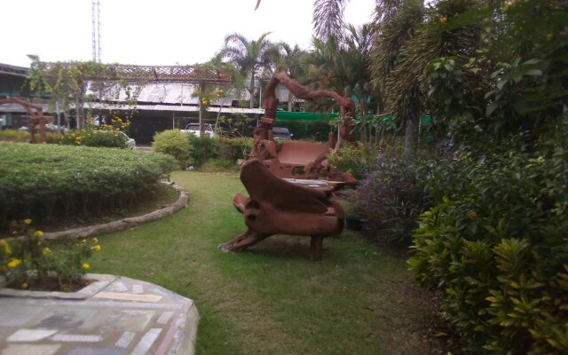 Suanhom Resort