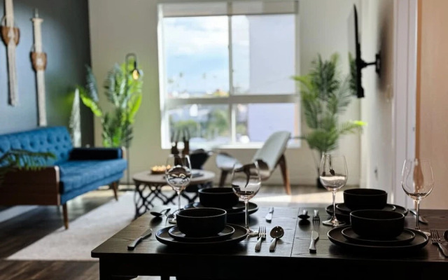 Modern Mid-hollywood Home Sunset View Free Parking