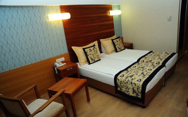 Trendy Side Beach (Adults Only, 16+)