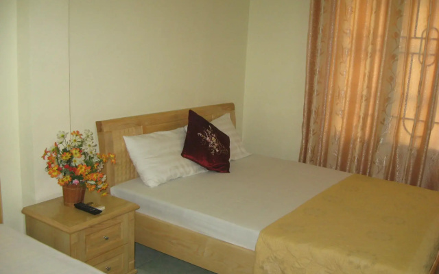 Ho Tay Hotel