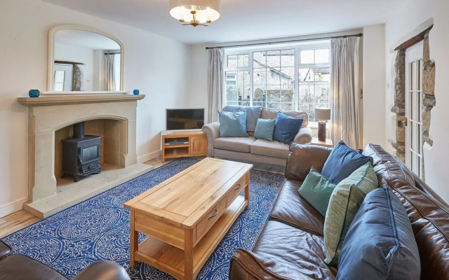 Host Stay Croft House