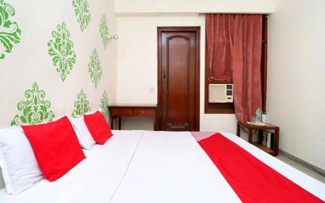 OYO 8623 Hotel Destination