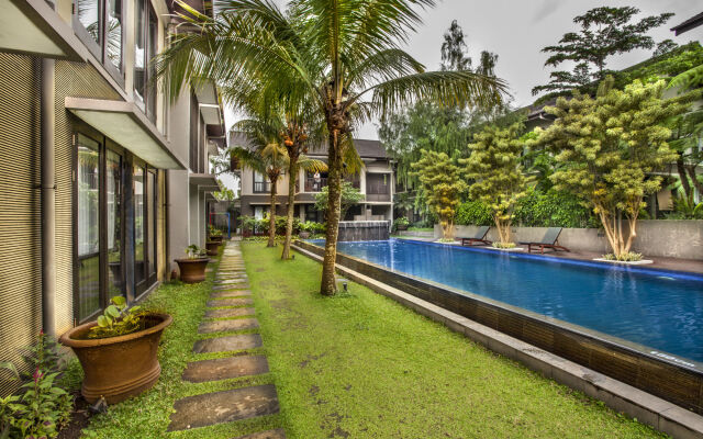 Summer Hills Hotel