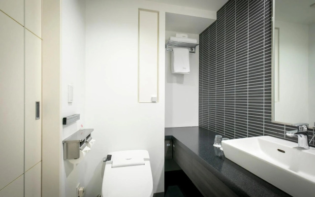 Residential Hotel B:CONTE Asakusa