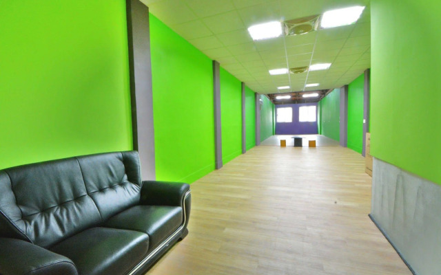 DF Park Space Hostel
