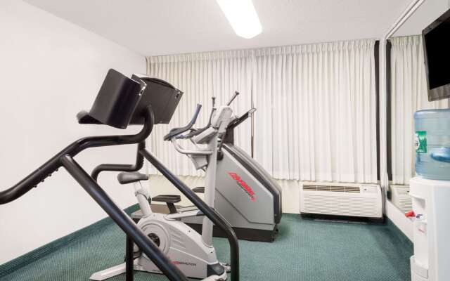 Ramada by Wyndham Watertown/Thousand Islands NY