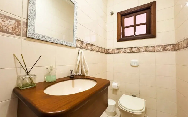 Casa espaçosa na Granja Viana