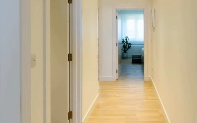 Luxury Modern Apartment With Exceptional Views! Hosted by Sweetstay