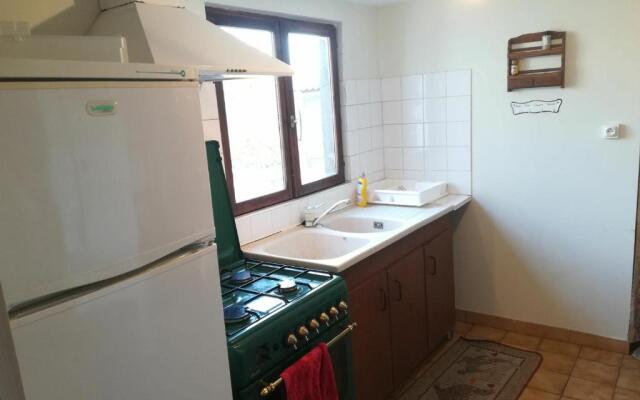 Gîte Dampierre-en-Burly, 3 pièces, 5 personnes - FR-1-590-223