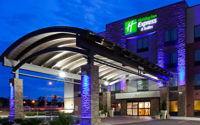 Holiday Inn Express & Suites Rochester – Mayo Clinic Area, an IHG Hotel