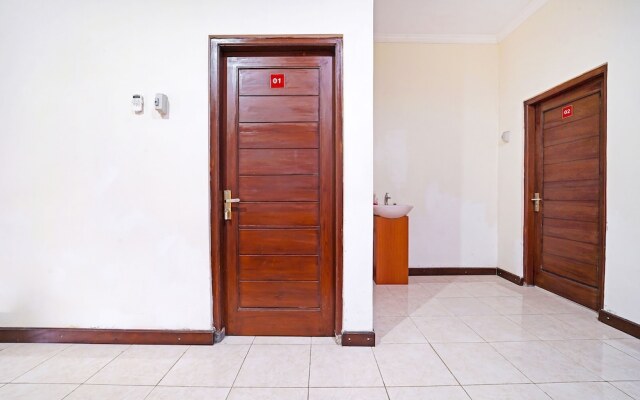 OYO 91342 Tatti Inn Syariah