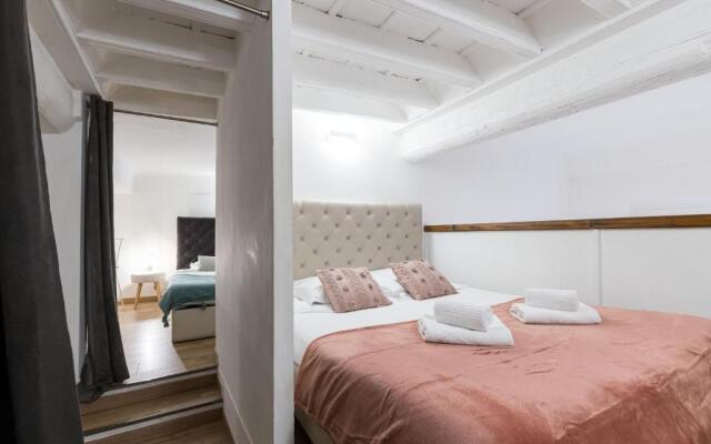 Duplex in Rue de la Préfecture Old Town 2 Bdrs