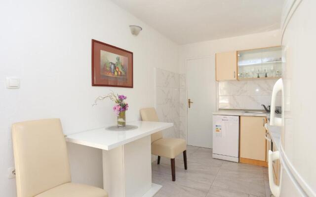 Family friendly seaside apartments Sevid, Trogir - 19105