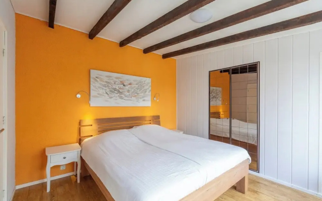 Bungalow in Sint Maartenszee Near Dunes