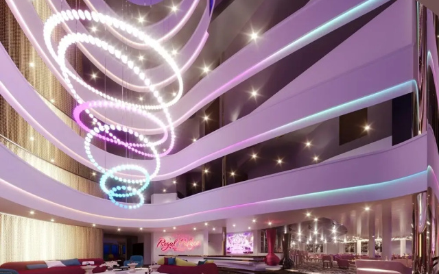Royal Palace Hotel & Spa