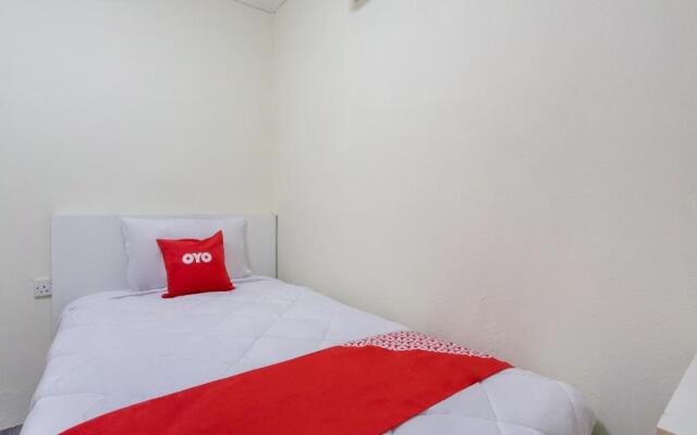OYO 822 Zande Motel Kuala Selangor