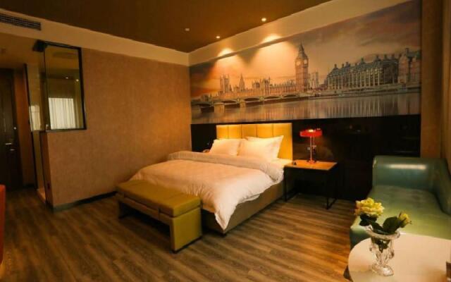 Metropoloxuchang Wenfeng Road Central Park Hote