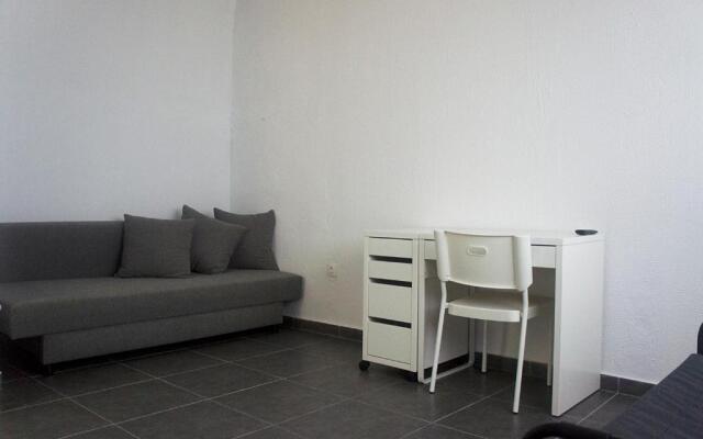 Possidi Aigaiopelagitika ground floor beachside studio