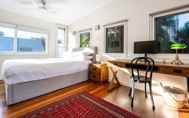Delightful 4-bed Home Near Centennial Park – Guest Rooms – Sydney