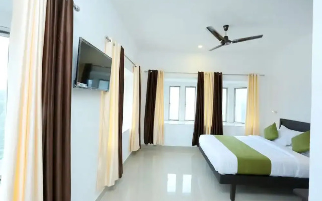 OYO 14328 Hotel Rv Tower