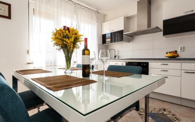 Apartment 5m