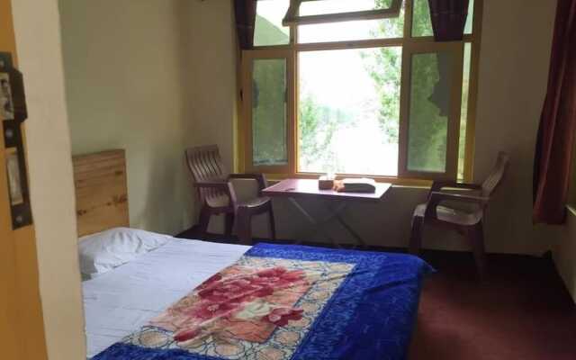 Sarkar Hotel kachura