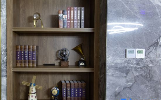 Qingmu Platinum Hotel (Ma'anshan East Station Weixing Xingyue Plaza)