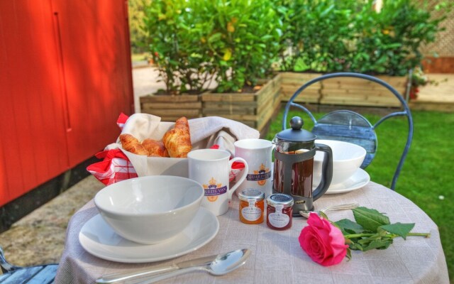 Quirky & Stylish Railway Carriage for 2