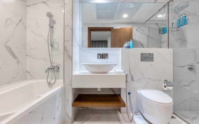 Cali Style 4 BR Penthouse Large Patio