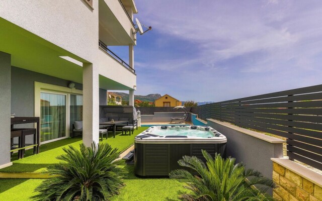 Nice Home in Kastel Novi With Sauna, Wifi and 8 Bedrooms