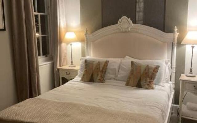 The Cross Keys Sherborne