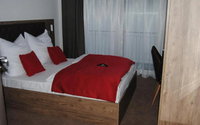 B&S Hotel