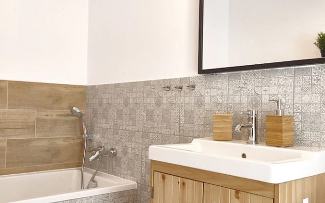 Warsaw Airport ApartHotel