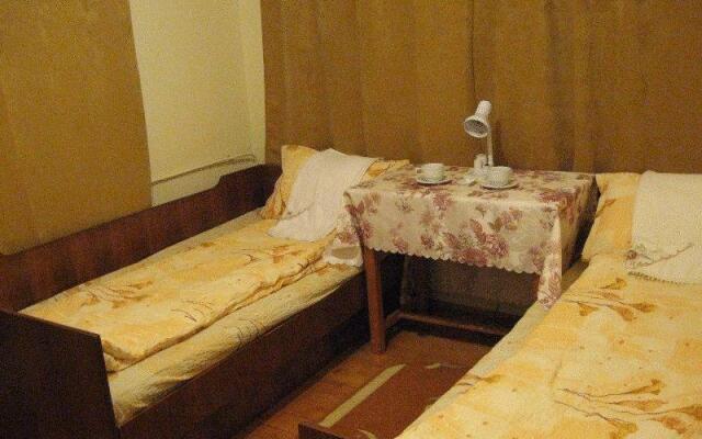 Lary Hostel