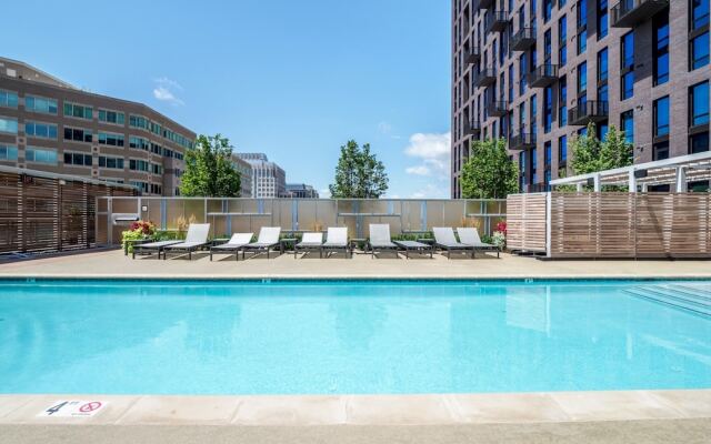 Global Luxury Suites at Reston Town Center