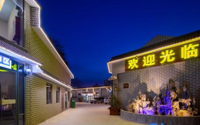 Longcheng Lianjia Garden Hotel