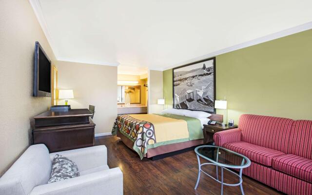 Super 8 by Wyndham Ukiah