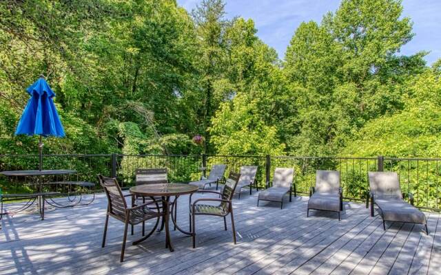 Pinecrest Townhomes-1K-2Q Unit-Renovated