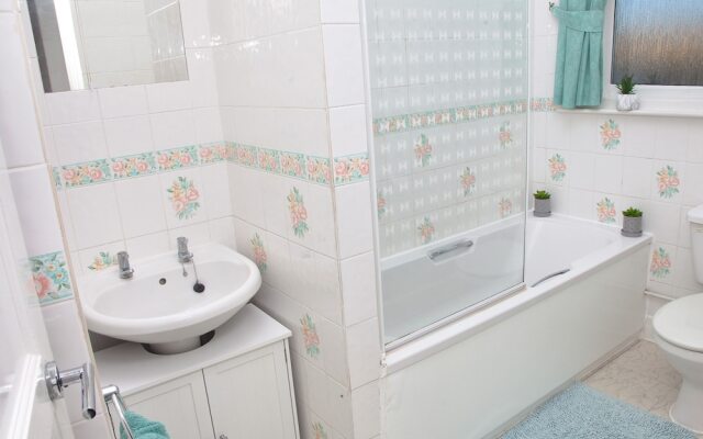 Weymouth Bay Apartment B