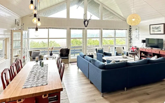 9 Person Holiday Home in Korshamn-by Traum