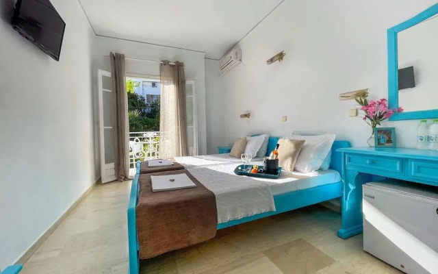 Stratos Hotel