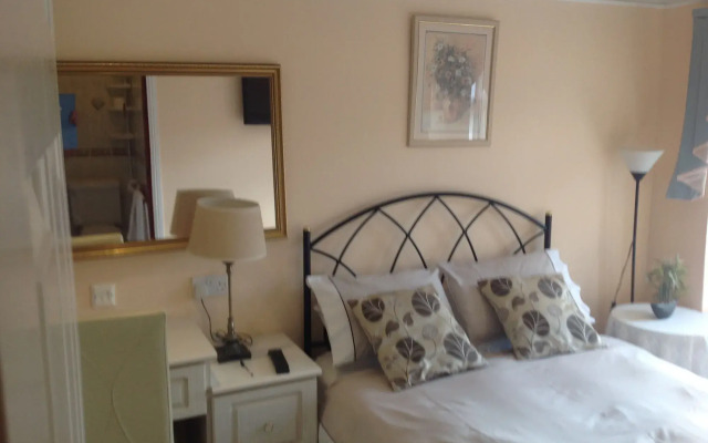 Shawlee Cottage