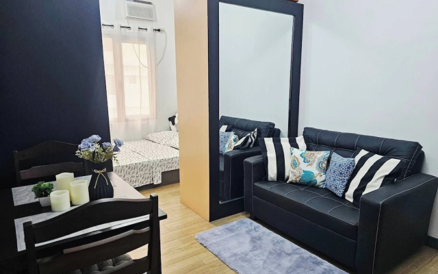 Paseo Verde Las Pinas - Sleeps 2 Adults & 2 Children