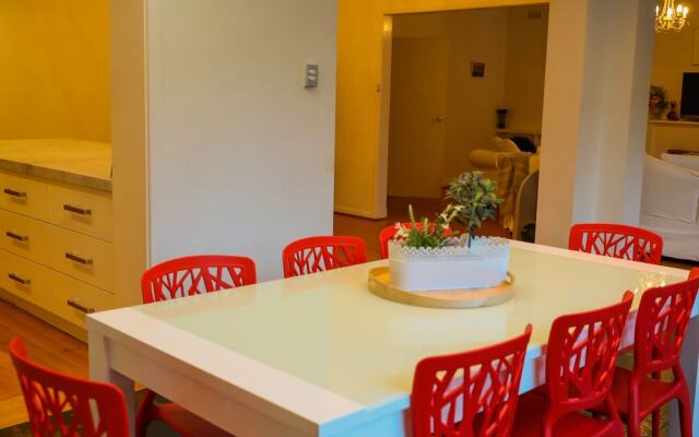 Inner Melbourne Luxury Holiday House