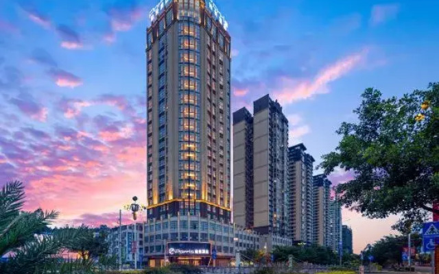 Hechi Yueyue Hotel (Vocational Education Center Branch)