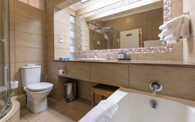 Cathedral Peak Hotel