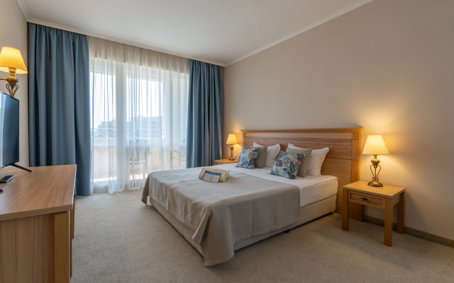 DIT Majestic Beach Resort