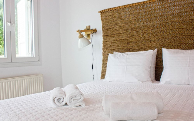 Amperian Mykonos Suites
