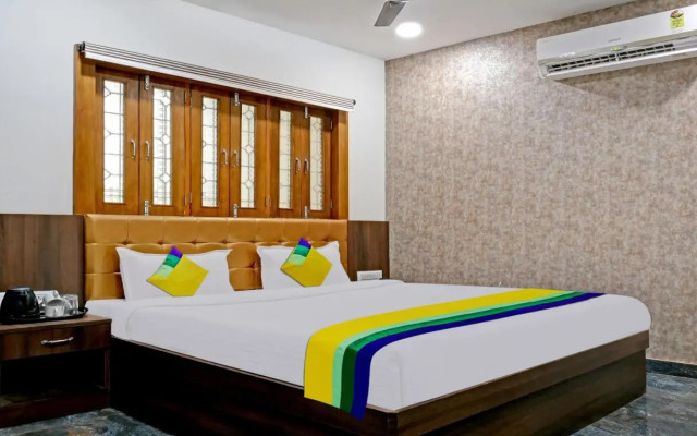Radisson East Gate (Superior)